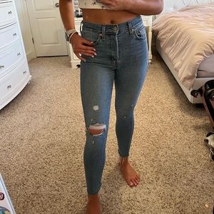 levis high waisted ripped skinny jeans